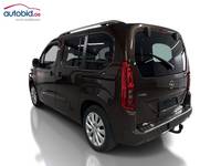 Вид сзади слева