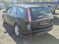 Widok z tyłu po stronie lewej