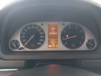 Pogled na kombinovani instrument