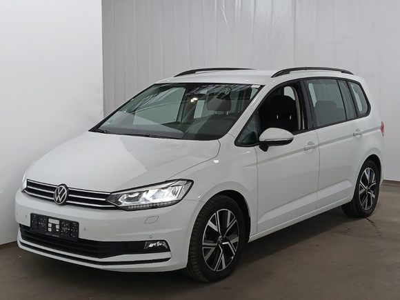 Вид спереди слева