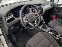 Вид на салон