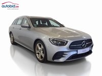 Pogled desno spredaj