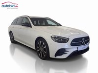 Pogled desno spredaj