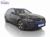 Pogled desno spredaj