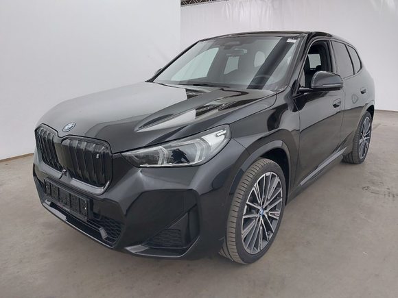 Вид спереди слева