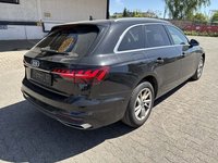 Pogled od pozadi desno