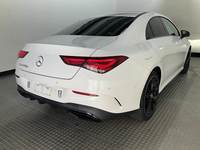 Aanzicht achter rechts