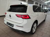 Widok z tyłu po stronie prawej