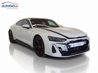 Pogled desno spredaj