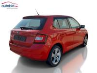 Aanzicht achter rechts