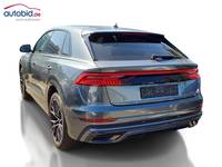 Vaade tagant vasakult