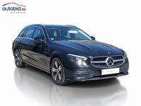 Pogled desno spredaj