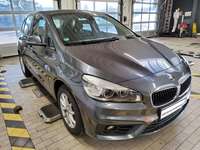 Pogled sprijeda desno