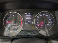 Pohled na přístrojovou desku