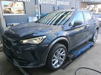 Pogled sprijeda lijevo