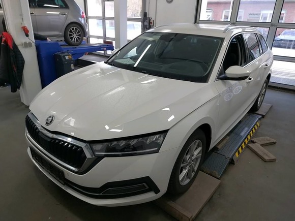 Pogled sprijeda lijevo