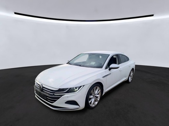 Pogled sprijeda lijevo