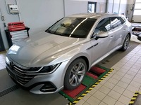 Pogled sprijeda lijevo