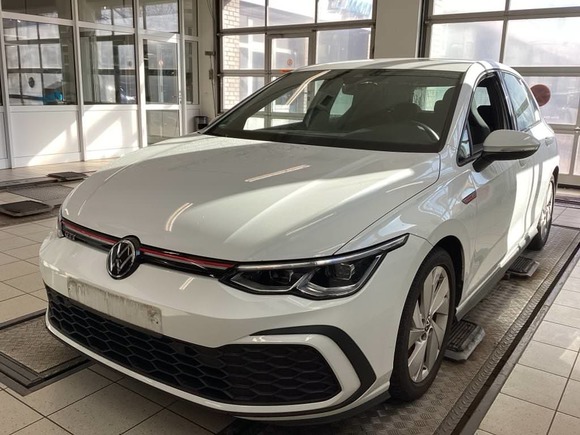 Vaizdas iš priekio kairės