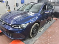 Pogled sprijeda lijevo