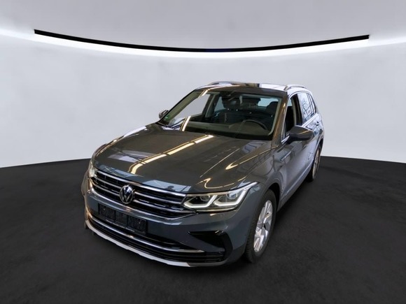 Pogled sprijeda lijevo