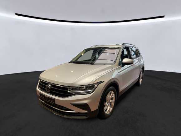 Pogled sprijeda lijevo