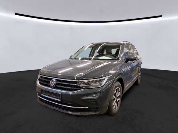 Pogled sprijeda lijevo