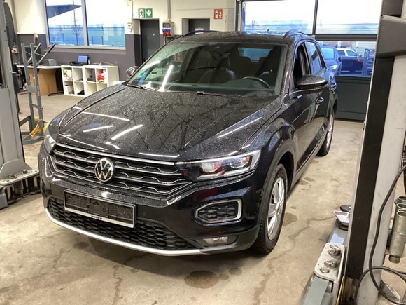 Pogled sprijeda lijevo