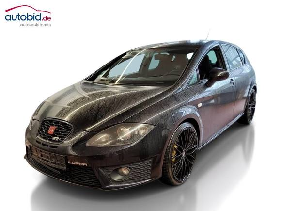 Pogled sprijeda lijevo