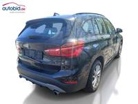 Aanzicht achter rechts