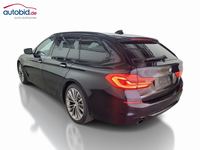 Vista traseira esquerda