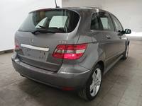 Aanzicht achter rechts