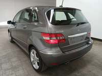 Aanzicht achter links