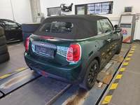 Aanzicht achter rechts