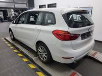 Pogled od pozadi levo