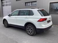 Вид сзади слева