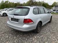 Widok z tyłu po stronie prawej