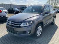 Вид спереди слева