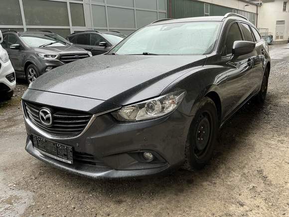 Вид спереди слева