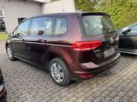 Вид сзади слева