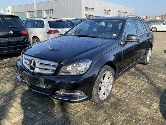 Widok z przodu po stronie lewej