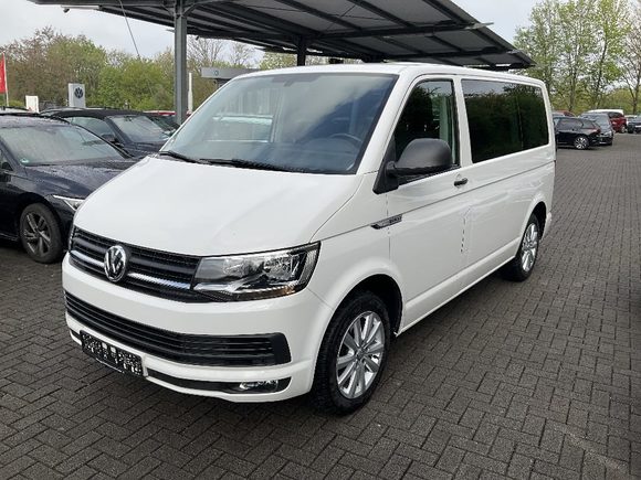 Вид спереди слева