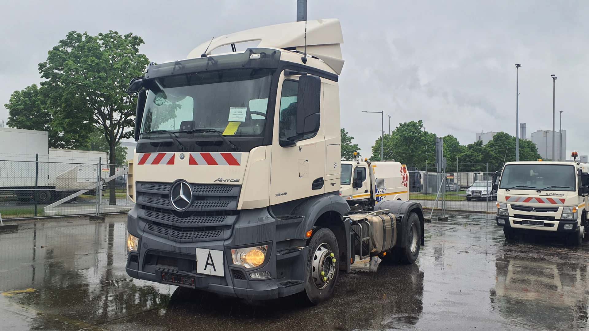 Mercedes-Benz Antos