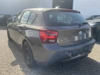 Vaade tagant vasakult