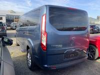 Вид сзади слева