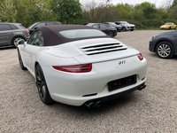 Vaade tagant vasakult