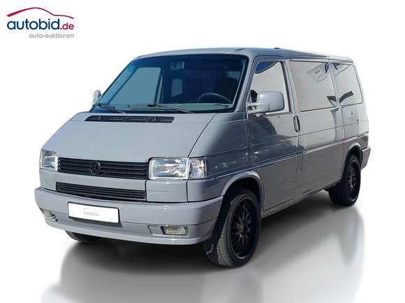 Pogled od napred levo