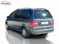 Pogled od pozadi levo