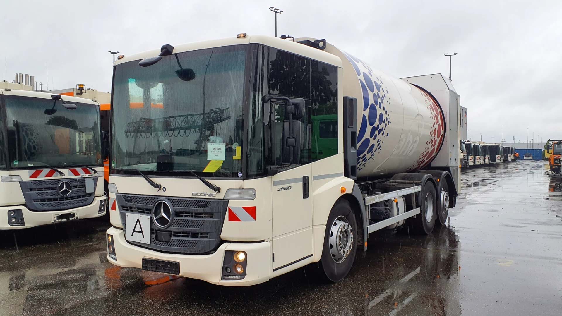 Mercedes-Benz 2630