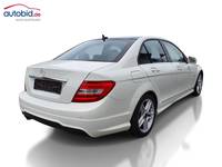 Aanzicht achter rechts